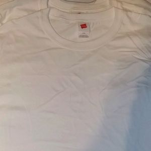 Hanes white t-shirts 👕